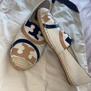 Poppy Canvas Espadrille